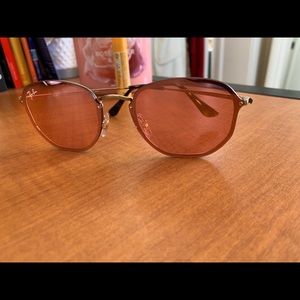Rose gold ray bans